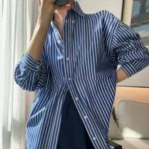 여성 스트라이프 셔츠 데일리룩 시크무드 루즈핏셔츠 블라우스 루즈핏 봄가을 여성블