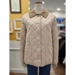 [BCBG] 세이브존01 애니 카라배색 퀼팅 점퍼 B6A1R159_BE(1) (47225156)