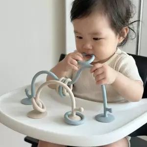 [빌랑]하이체어 실리콘 아기 흡착 장난감 링 고리 소근육발달
