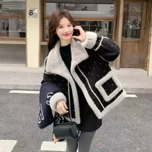 블랙팬서 여사친 도톰무스탕 잔꽃에 퍼 일체형 코트 OPH1