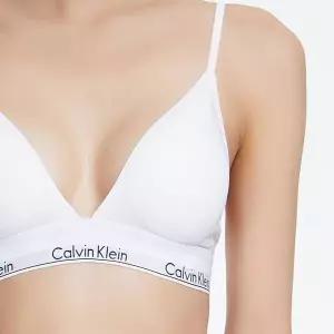 [Calvin Klein]여성 모던 코튼 트라이앵글 브라 (QF5650-100) 790073