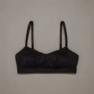 [Calvin Klein](QF8605AD-UB1)여성 스컬프트 레이스 AF 브라렛 790142