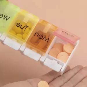 휴대용 무지개 약통 일주일 요일별 영양제통 소분 분리형 7구 정리