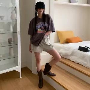 신상오픈런 여성 리본 자수 포켓 카고 반바지 허리 밴딩