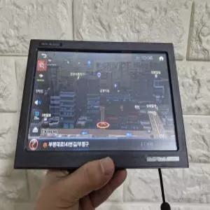 중고 팅크웨어 아이나비 M800 익스트림 3D 16G 8인치 네비게이션