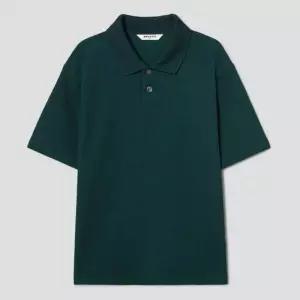 로가디스 면 폴리 릴랙스드 핏 니트라이크 칼라넥 티셔츠 - 그린 RY6242C41M