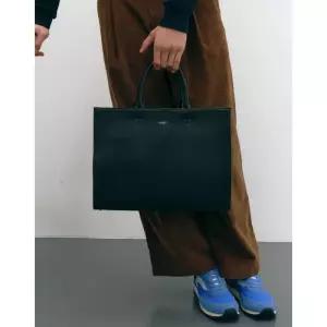 질스튜어트 뉴욕 삭형콜라보ROGAN 로건 블랙 레더 심플 토트백 JUBA5E941 157277