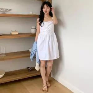 아트박스/신상오픈런 여성 볼륨감 셔링 끈 나시 미니 드레스