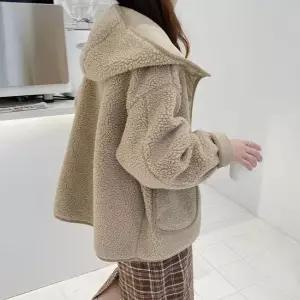 친절한탄씨 여성 뽀글이 후드 자켓 겨울 덤블 루즈핏 양털 오버핏 아우터 SS-143) 뽀글이자켓 덤블자켓