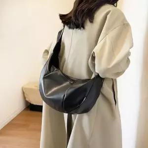 데일리가방 URB 바나나3 크로스백 패션잡화 (WE4E746)