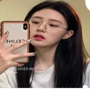 긱시크 무드 무테안경 패션 안경