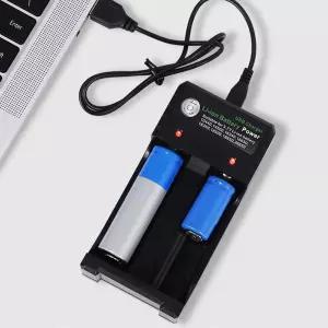 멀티 충전기 2구 배터리 호환 공용 건전지 USB 차량
