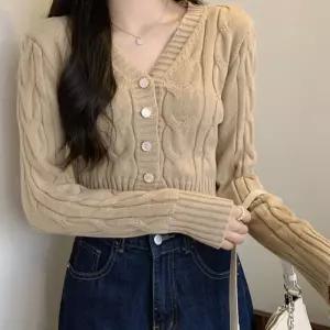 빅단추 꽈배기 패턴 포인트 여성 브이넥 크롭 가디건 Ilt41lNY