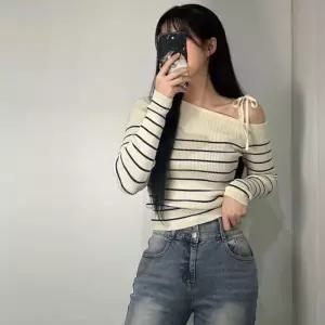 여성 스프라이트 오프 원 숄더 언발 리본 니트 티 SJq71hwm