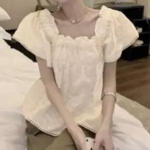여성 여성블라우스 여름브라우스 상의 여름반팔블라우스 레이스 면소재 코디 시원한