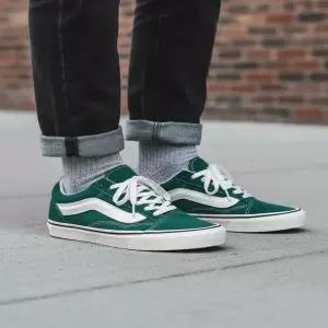 반스 VANS 뉴스쿨 - 피그 스웨이드 그린 / VN000CS0CX21 76U203 27C091