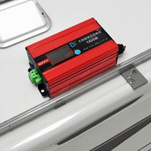 저가형 MPPT 태양광 충전 컨트롤러 12.5A/25A 12V/24V/48V 오프그리드 18-150V PV 입력 LCD 디스플레이 시
