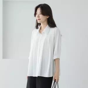 [마담4060]엄마옷 마담4060 [클래씨마담] 세로핀턱루즈핏 여성 데일리 블라우스 -RBL2605053-..