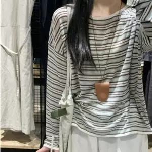 룩 루즈 핏 긴팔 스트라이프 티 대학생 여자 캠퍼스