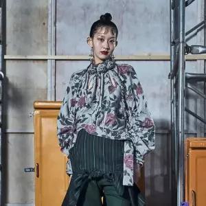 [곽현주컬렉션] 24FW SHIRRING SLEEVES ROSE BLOUSE