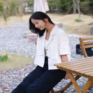 헤지스 여성 25SS [린넨]오프화이트 반소매 크롭 자켓 HSJA5BP21OW