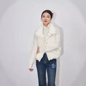 마킷4 여친 흰색 패딩조끼 따스한 재미있는 하트 오리털 나시 숏 베스트 다운 90% JEN1