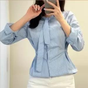 여성 정장룩 여성블라우스 봄가을 핏 슬림핏 세련된핏 셔츠 하객룩 스트라이프 블라우