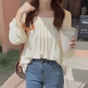 여성 페미닌룩 클래식 화이트 블라우스 여름 스퀘어넥
