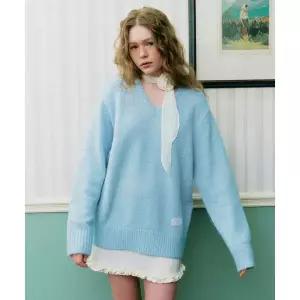 로엠 루즈핏 브이넥 스웨터_RMKAG23YT1_LIGHT BLUE