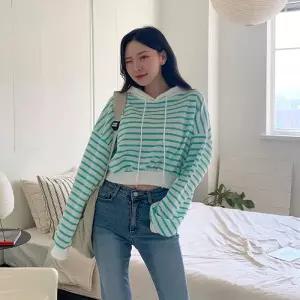 여성 모던 스트라이프 컬러 배색 크롭 후드티 후디