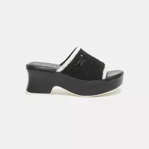 국내 정품 슈콤마보니 Crochet platform sandals(black) DG2AM26003BLK