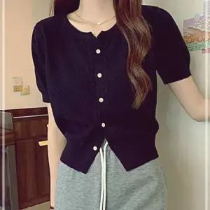 얇은 기장 컬러감 숏 가디건 크롭 니트 이너 데일리 BWFA9C7B