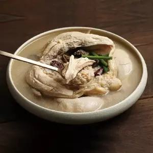 전성애의 능이품은 한우사골 누룽지삼계탕 1.1kg 5팩