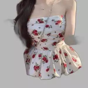 민소매 블라우스 플라워 오프숄더 스모크 튜브탑 튤립