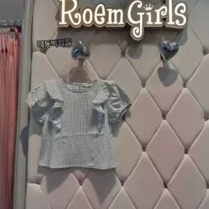 로엠걸즈 DP01 날개 프릴 레이스 블러우스 날개 프릴 레이스 브라우스 RGBW2651P