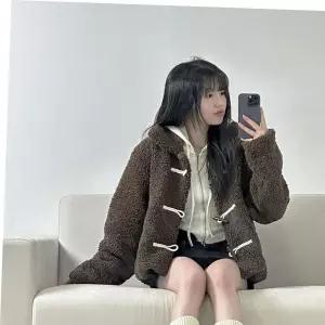 겨울코트 오버핏 양털 뽀글이 누빔 숏 크롭 떡볶이코트