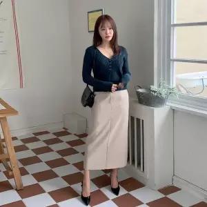 |KHK1B70|여성 H라인 사이드버튼 뒷밴딩 긴 치마