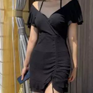 [하프클럽/]바캉스 필수템 홀터넥 셔링 원피스 수