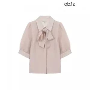 Ab.plus ab.f.z 리본 타이 카라 블라우스 AFY2HB47A