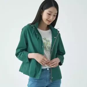 [하프클럽/지센](2컬러) 에센셜 후드 레터링자수 숏 점퍼 LSJPO372