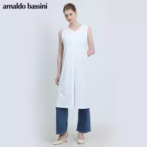 [아날도바시니(ARNALDO BASSINI)] 펀칭자가드 버튼 롱 니트 뷔스티에 (택가격: 138000원)