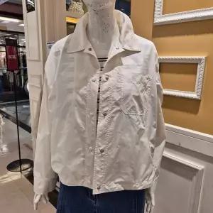 [BCBG]여름25 피카소 점퍼 B5B3R151