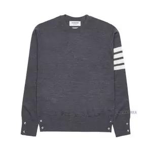 [톰브라운] FW25 남성 울 4바 풀오버 니트 MKA002A Y1014 038