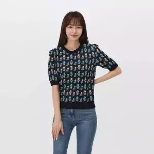 [PAT 여성] 플라워 패던 자카드 니트_1K23301