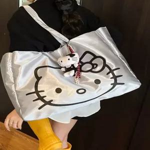 헬로키티 토트백 실버 레이저 대용량 소녀 숄더백 데일리 여행 가방