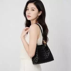 보테가베네타 26SS 블랙 파라슈트 스몰 숄더백 796569 VCPPT 1019