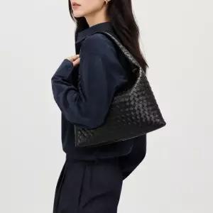 보테가베네타 스몰 홉 토트숄더백 796262 V3IV1 1019