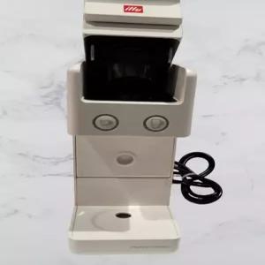 일리(illy) 프란시스 Y3.3 화이트