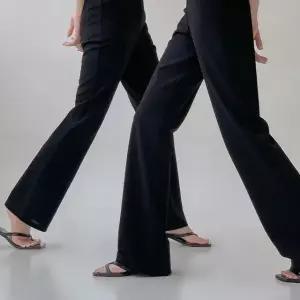 원트 쫀쫀 세미 부츠컷 트레이닝 슬랙스 여름 여성 데일리룩 데이트룩