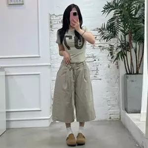 [옷자락]여자 워싱 스트랩 벨트 면 핀턱 버뮤다 반바지 팬츠